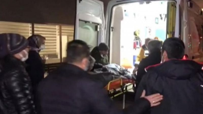 Erzincan'da sokak köpekleri çocuğa saldırdı