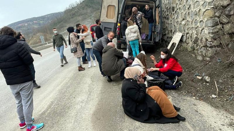 Zonguldak’ta şoför kalp krizi geçirdi: 11 yaralı