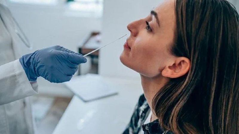 İçişleri Bakanlığı'ndan flaş karar! PCR testi zorunluluğu kalktı mı, kimlere yapılacak?