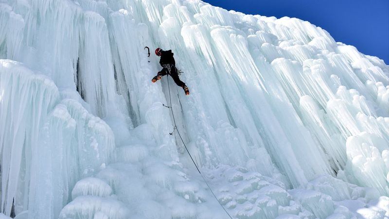 Palandöken'de buz tırmanışı festivali