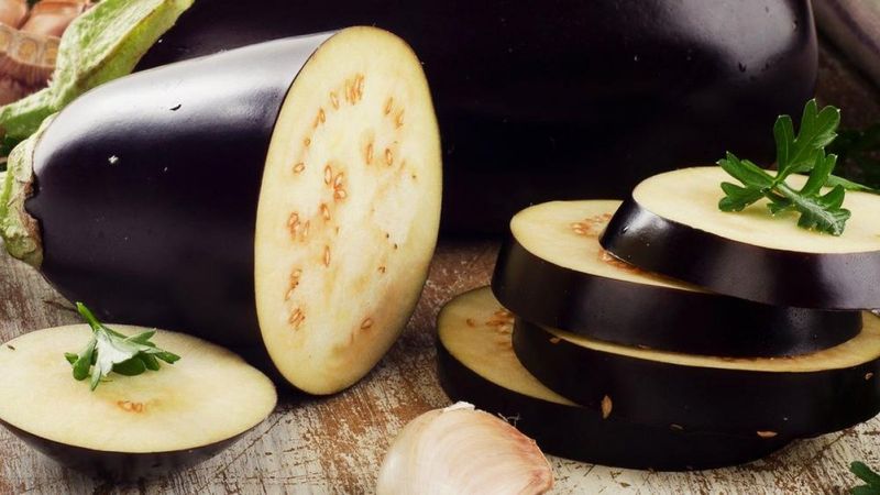 Haftada bir kez çiğ patlıcan yerseniz...