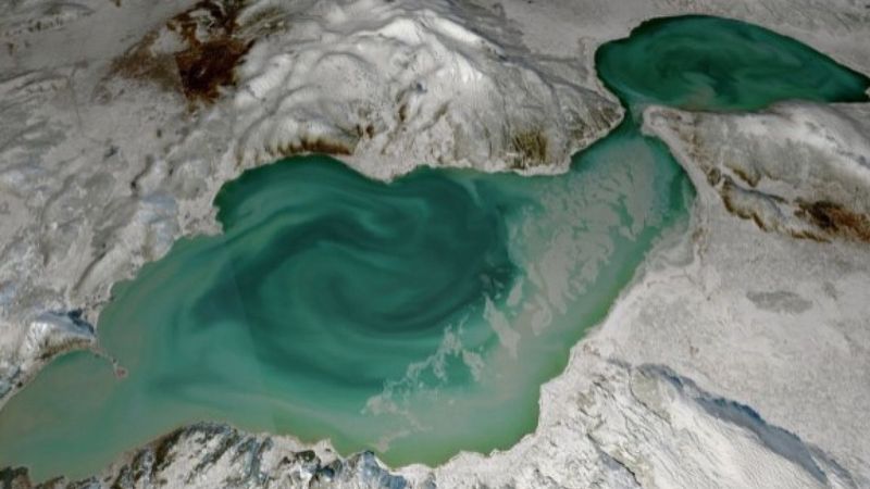 Eğirdir Gölü'nün buz tutmaya başladığı görüldü