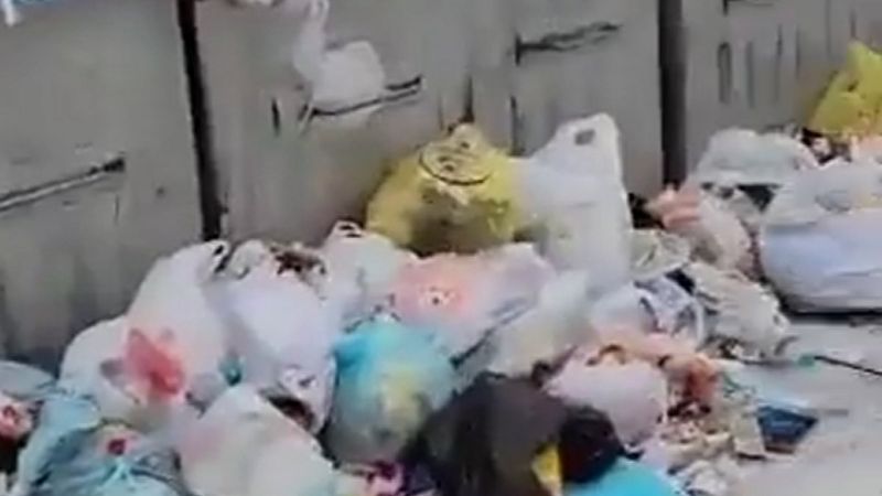 Kar yağışı sonrası CHP'li belediyelerde çöpler toplanmadı