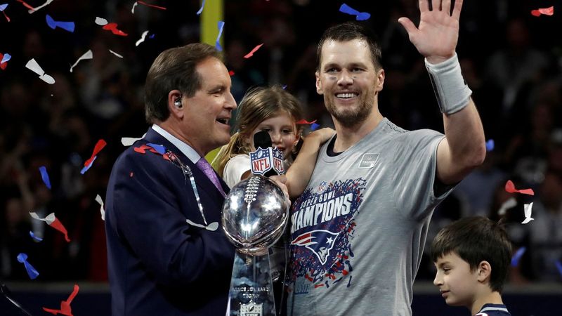 Tom Brady 22 yıllık NFL kariyerini noktaladı