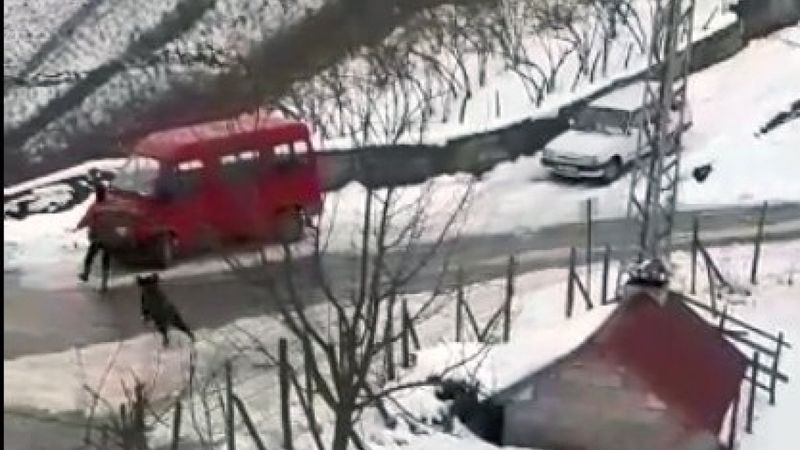 Giresun'da domuzdan kaçan genç, kendini otomobilin üzerine attı