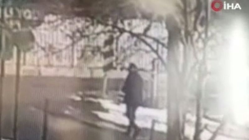 Eyüpsultan'da evinde kaldığı patronunun 600 bin lirasını çaldı