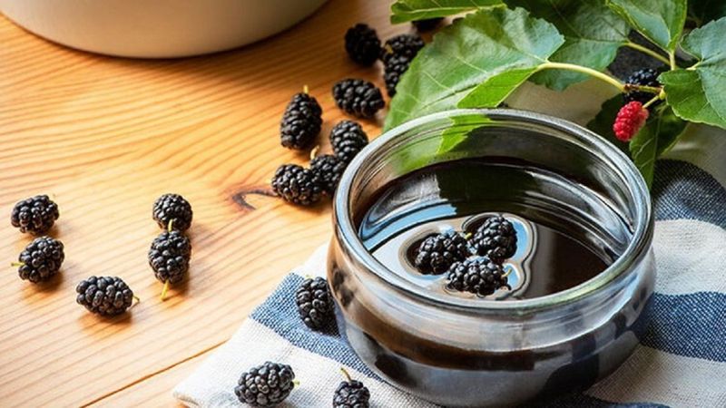 Her sabah 1 kaşık dut pekmezi yemenin inanılmaz faydaları