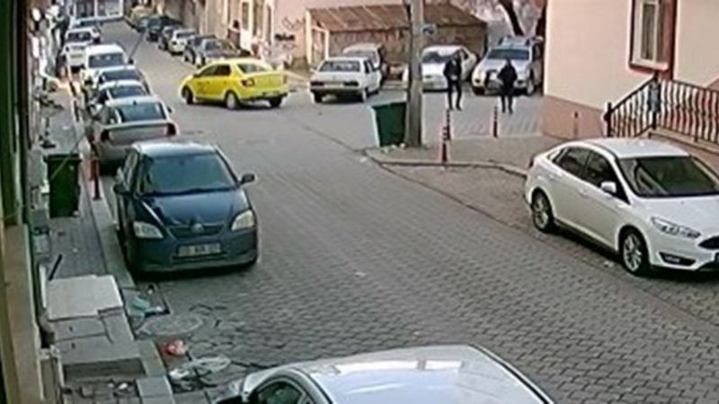 Denizli’de çalışır vaziyetteki otomobil çalındı