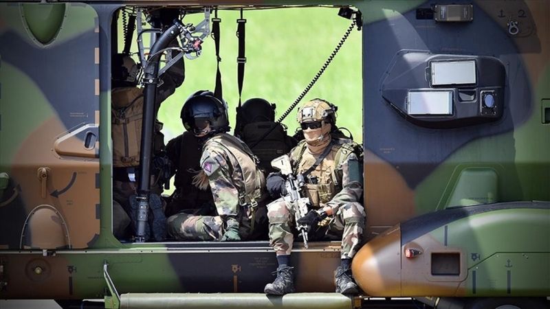 Fransa Mali’den çekilmeye karşı Nijer’e yerleşmeyi planlıyor