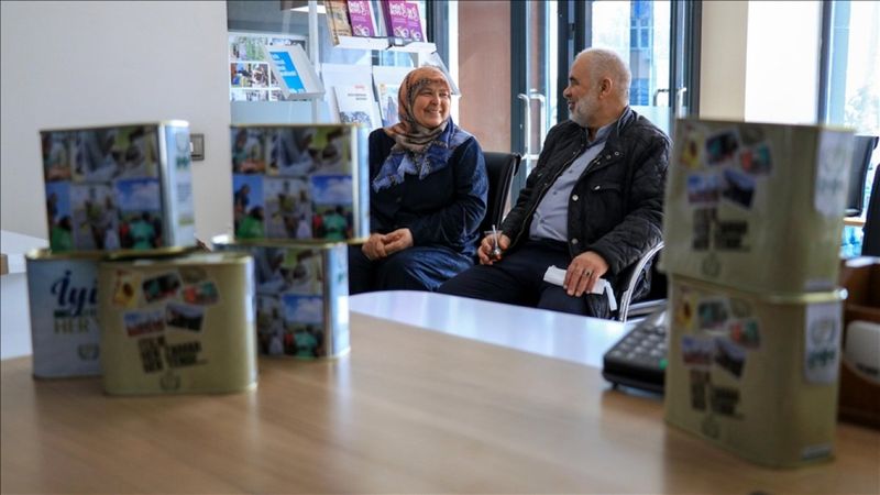 Konya'da çocuğu olmayan Fatma teyze, 6 kıtada 90 yetimin annesi old