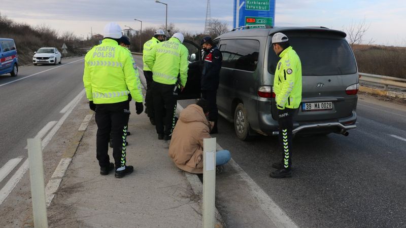 Bulgaristan’da dövüp, Türkiye’ye geri ittiler