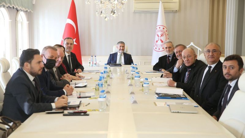 Nureddin Nebati, İMEAK heyetiyle buluştu