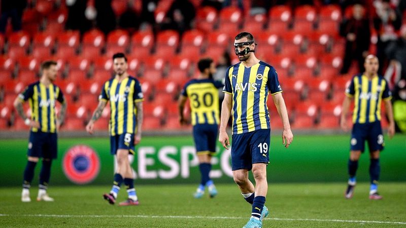 Fenerbahçe Konferans Ligi'nde Slavia Prag'a yenilerek elendi