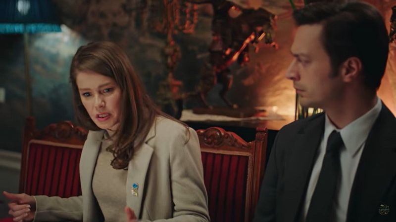 Camdaki Kız 33. bölüm fragmanı: Nalan Cana ve Sedat’ın ilişkisini öğrendi, Koroğlu ailesine ateş püskürüyor!