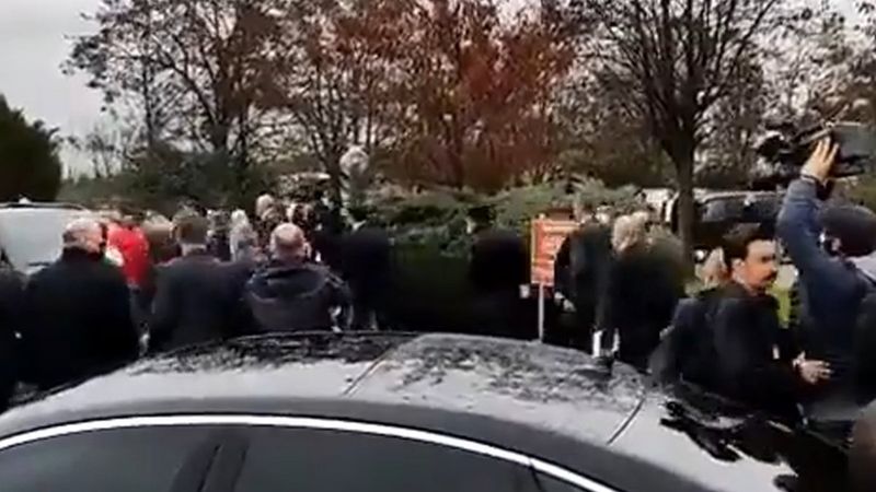 CHP ve İyi Parti korumaları kavga etti