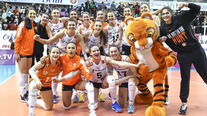 Eczacıbaşı Kadınlar CEV Kupası'nda finalde