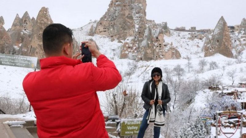 Kapadokya beyaza büründü