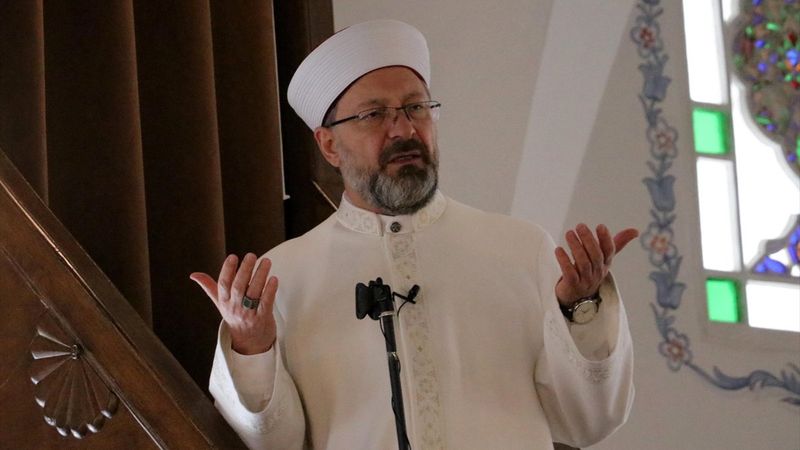 Ali Erbaş: Alkol, uyuşturucu ve sigara insanlığı tehdit ediyor