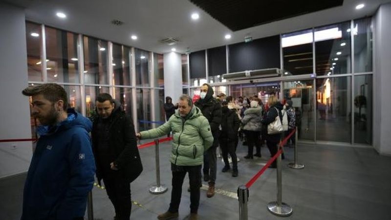 Ukrayna'dan tahliye edilen Türklerin sayısı 12 bini aştı