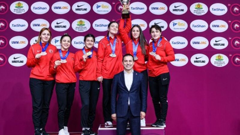 U23 Avrupa Güreş Şampiyonası'nda Türkiye, kadınlarda Avrupa şampiyonu oldu