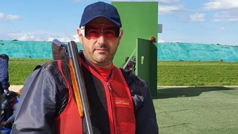 Milli sporcu Oğuzhan Tüzün'den altın madalya