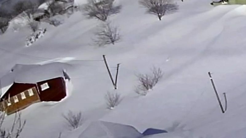 Sakarya’da kar kalınlığı 3 metreyi buldu