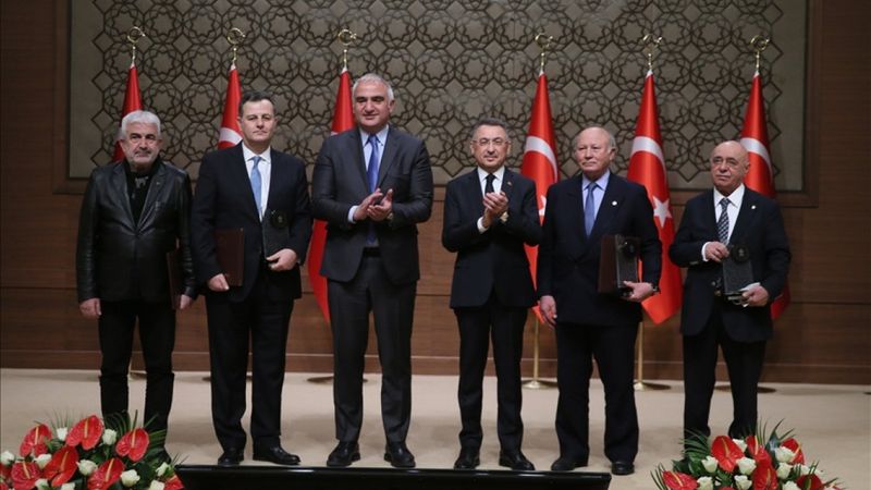 Kültür ve Turizm Bakanlığı Özel Ödülleri sahiplerine verildi