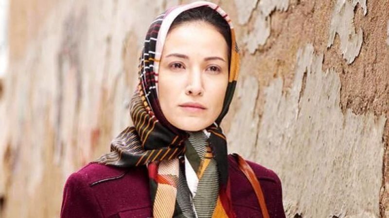 Gönül Dağı'nın Fadime'si kasığına kadar yırtmacıyla nefes kesti! 'Bu nasıl güzellik'