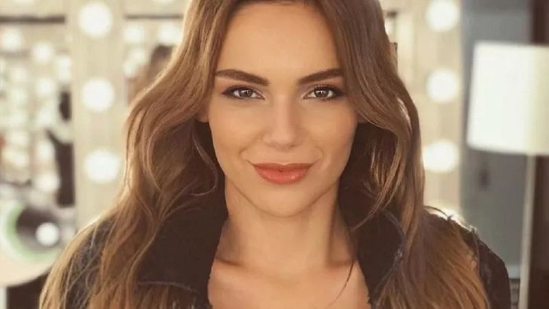 Kerem Bürsin'le anılan Yağmur Tanrısevsin minicik elbisesiyle ortalığı yıktı! 'Rabbim özene bezene yaratmış'