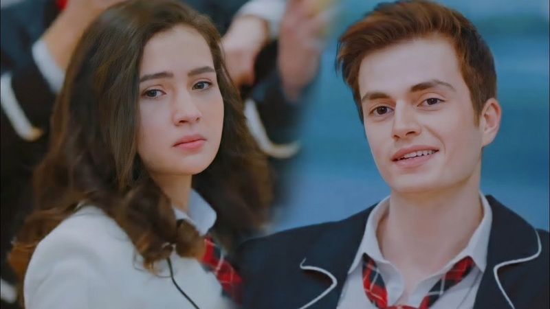 Kardeşlerim'in Aybike'si Melis Minkari göğüs dekolteli pozuyla ortalığı yıktı! Recep Usta kayıtsız kalamadı