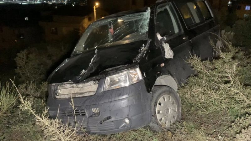 Sancaktepe’de şarampole yuvarlanan minibüsün sürücüsü öldü