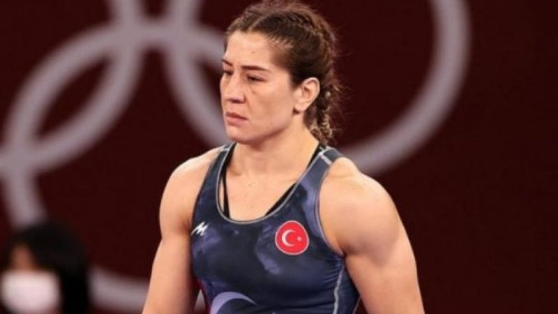 Milli güreşçi Yasemin Adar Yiğit, Avrupa şampiyonu oldu