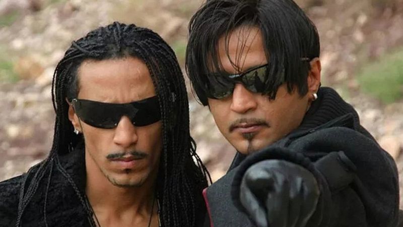 Gözlüklerini hiç çıkarmamışlardı! Cankan'ın örgülü saçlı solisti Malik Ayhan'ın değişimi hayrete düşürdü