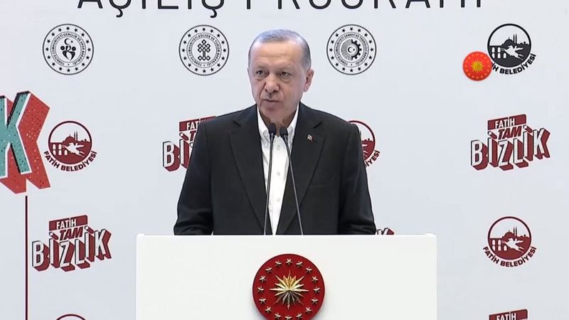 Cumhurbaşkanı Erdoğan'dan gençlere sosyal medya uyarısı