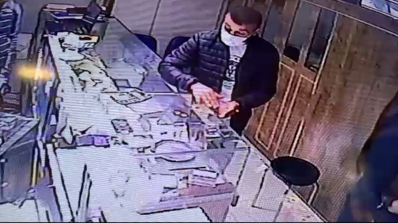 Kütahya’da sahte altınları kuyumcuya satmak isterken yakalandı