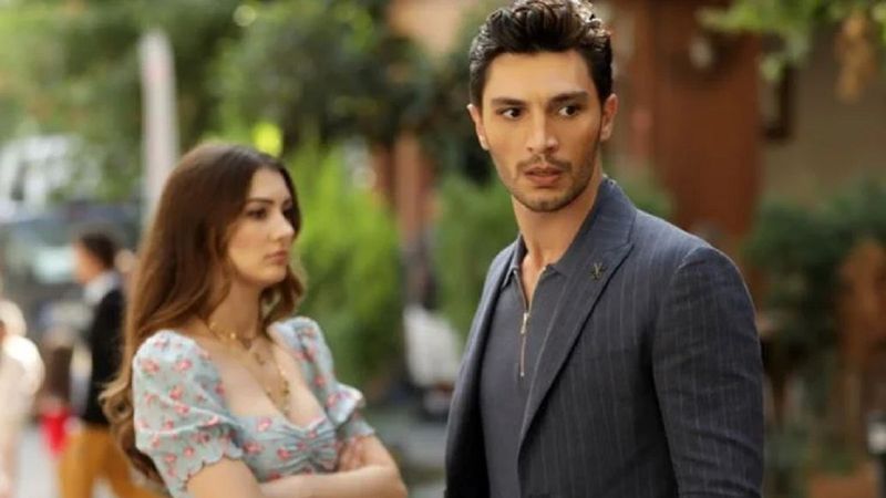 Burcu Özberk ve İlhan Şen sarmaş dolaş poz verdi, sosyal medya yıkıldı! 'Yandı buralar'