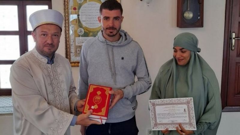 İngiliz turist Bodrum'da Müslüman oldu