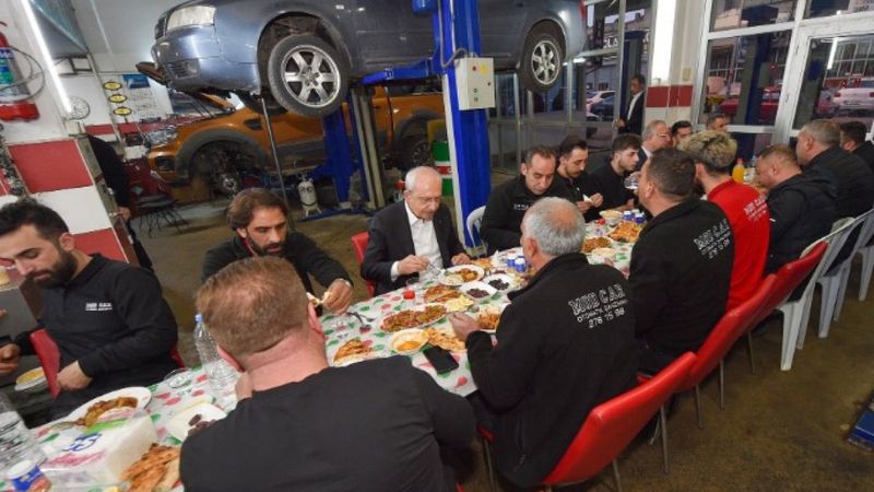 Kılıçdaroğlu, oto sanayi çalışanlarıyla iftar yaptı