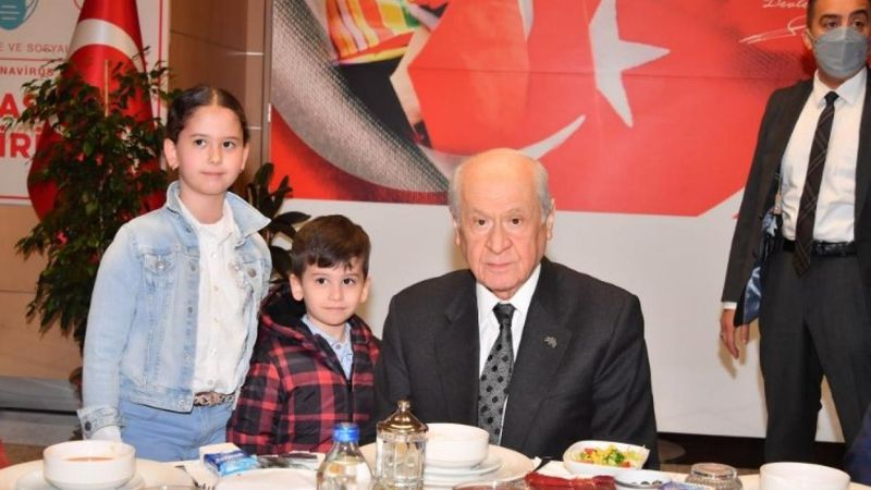 Devlet Bahçeli, şehit aileleriyle bir araya geldi