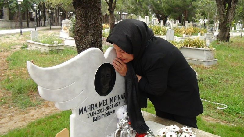 Mahra Melin Pınar’a mezarı başında doğum günü kutlaması