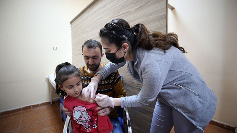 Muş'ta görevli Kader ebe, fedakarlığıyla köylülerin kalbini kazandı