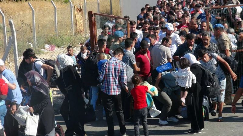 Suriyeliler sadece cenaze için girdi çıktı yapabilecek