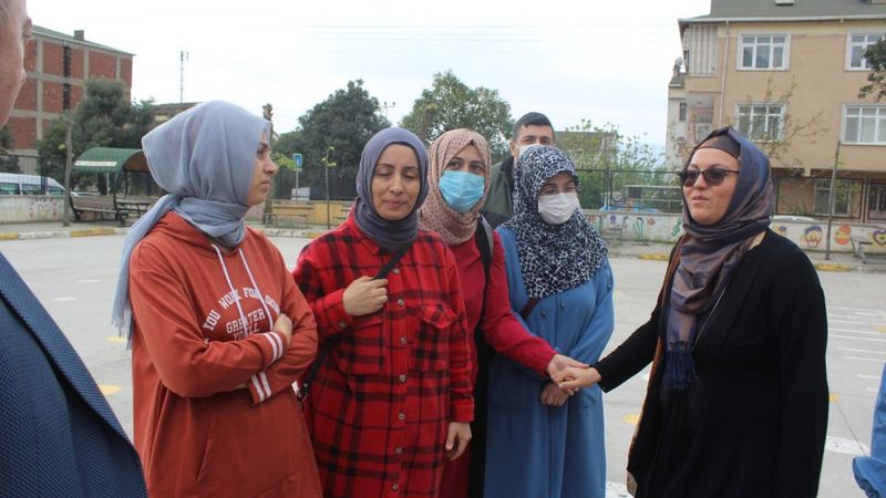 Kocaeli’de 2 kadın veliden öğretmene darp