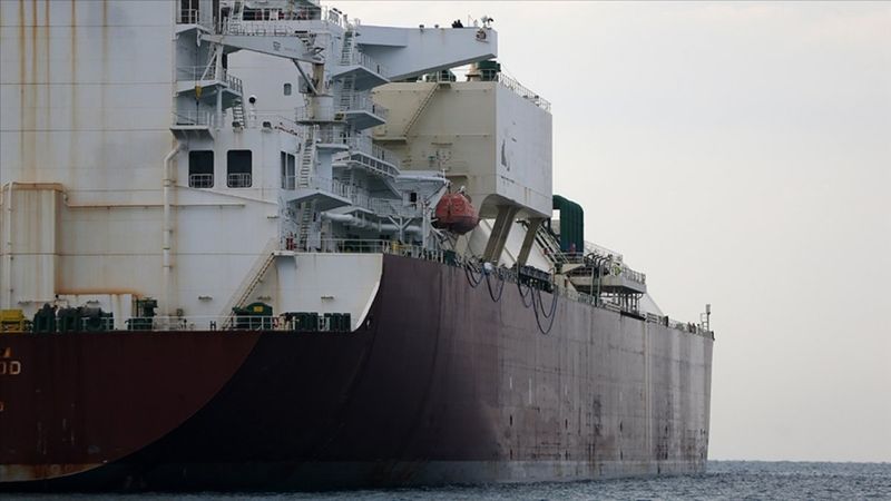 Yunanistan, Dedeağaç’a yüzer LNG depolama projesi başlattı