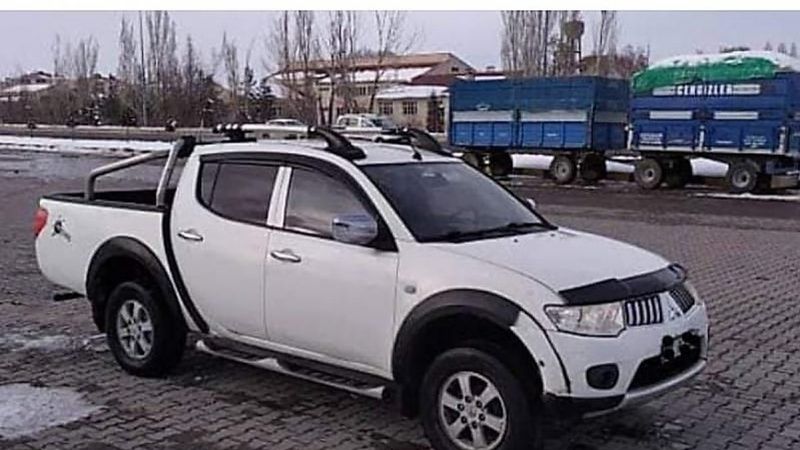 Ucuza araç almak isterken hem parasından hem de itibarından oldu