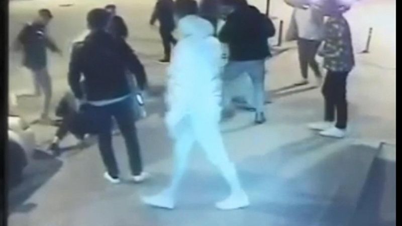 Bilecik’te 1 kişiyi, 10 kişi dövdü