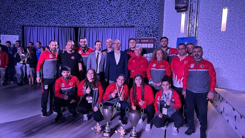 Türkiye, Dünya Gençler Halter Şampiyonası'nda 19 madalya aldı