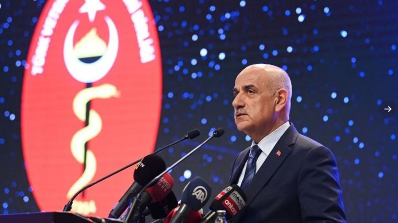 Vahit Kirişci'den sokak hayvanlarıyla ilgili açıklama