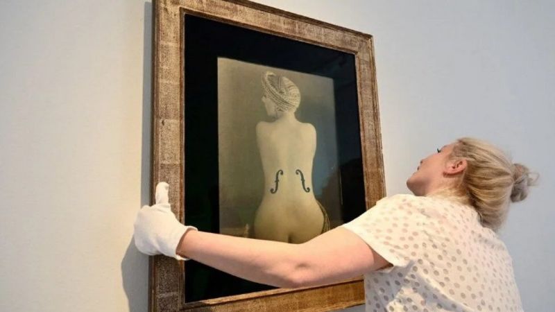 Ünlü fotoğrafçı Man Ray'ın fotoğrafına 12 milyon dolar