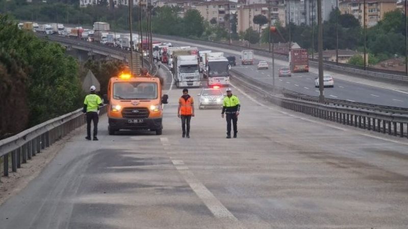 Kocaeli'de TEM Otoyolu'na mazot döküldü